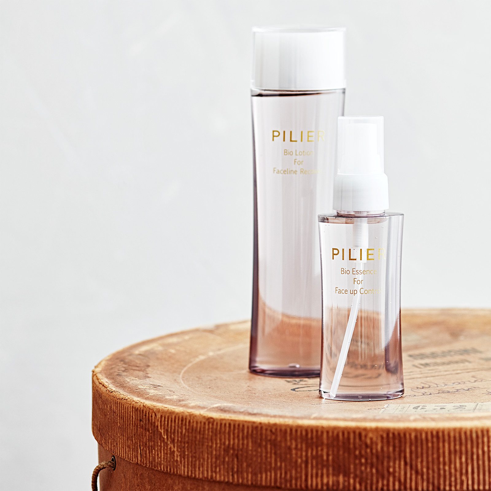 化粧品容器 (PILIER)